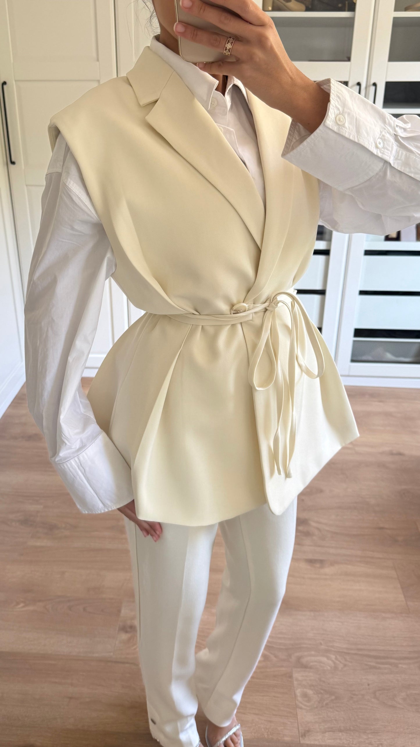 Blazer Sans Manches Écru À Nouer SAÏRYS