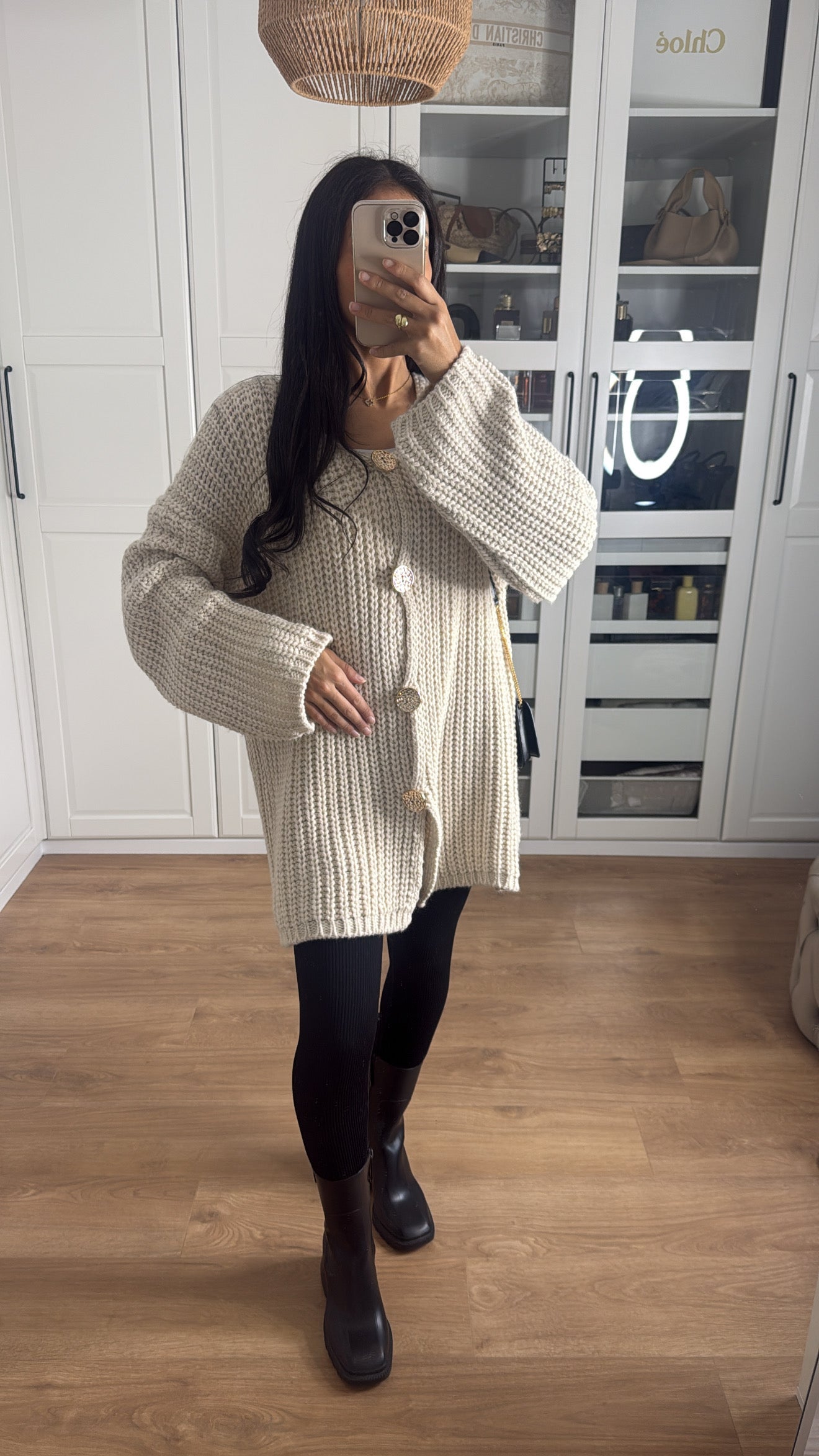Robe pull en laine beige avec boutons dorés SAÏRYS