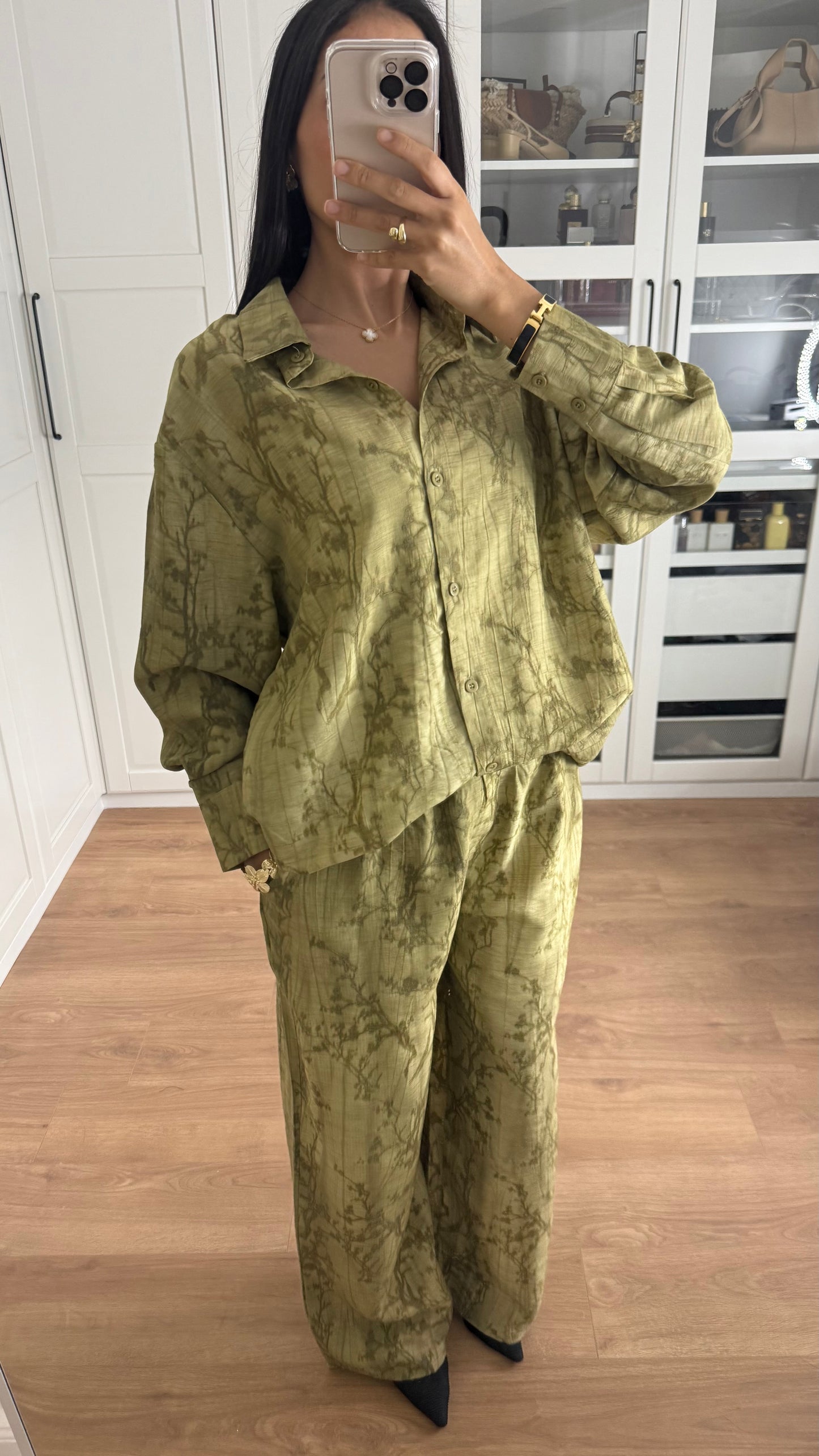 Ensemble Modeste Kaki – Chemise Brodée & Pantalon Large