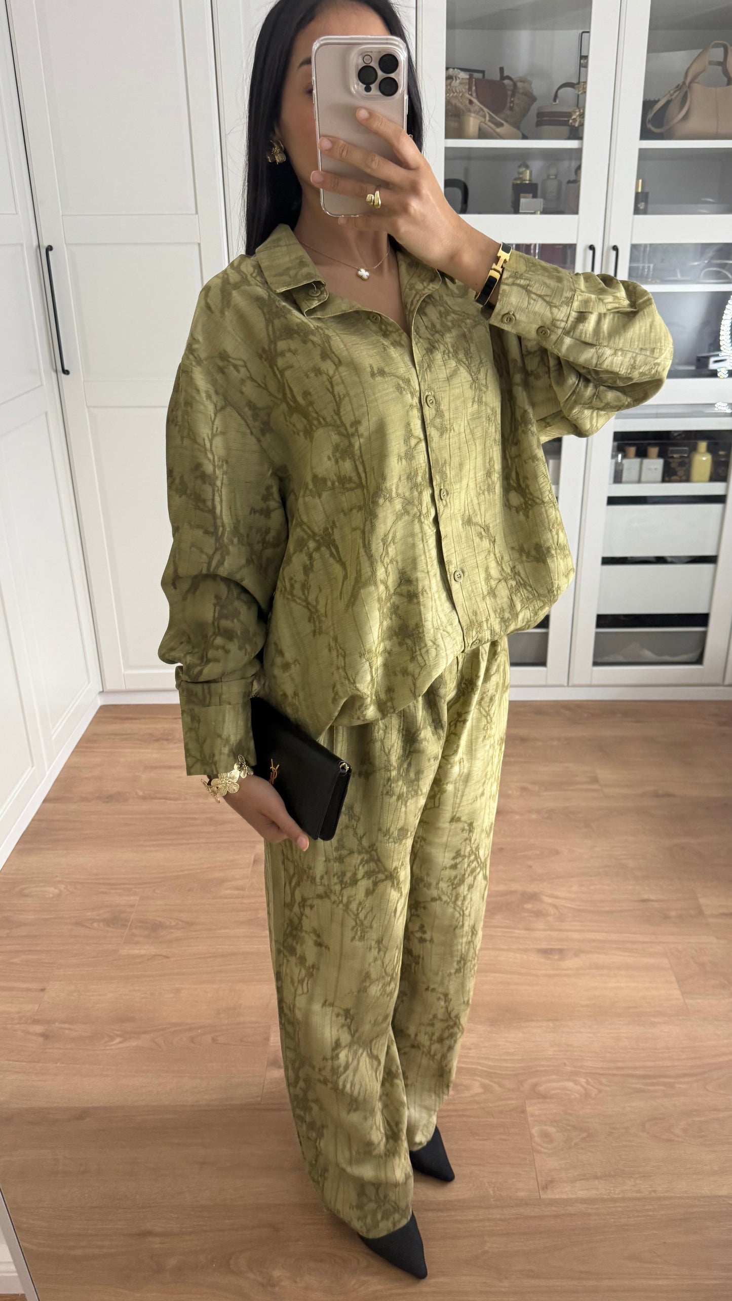 Ensemble Modeste Kaki – Chemise Brodée & Pantalon Large SAÏRYS