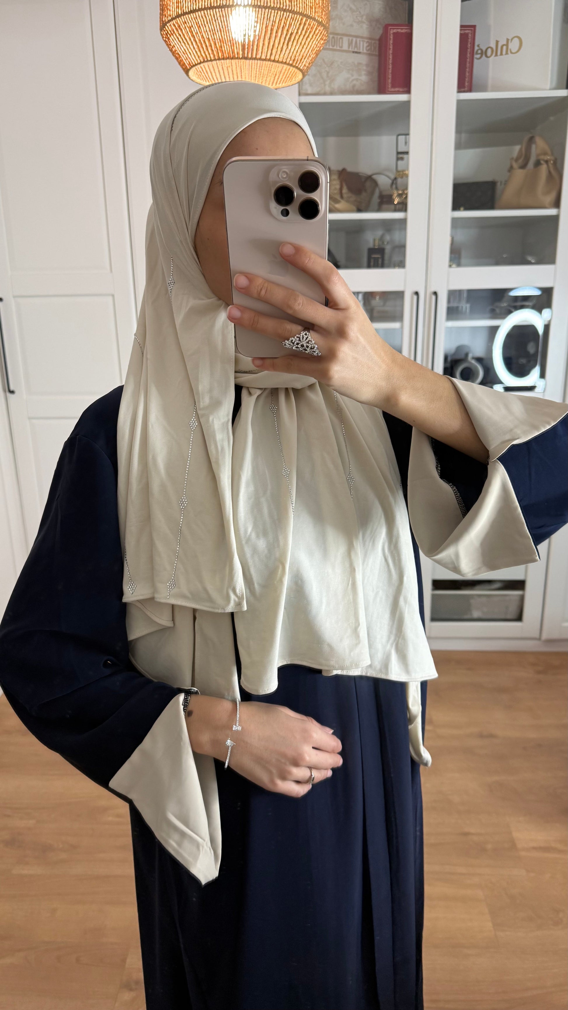 Abaya bleu nuit manches revers beige SAÏRYS