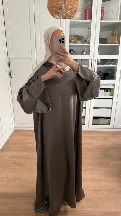 Abaya Satinée Taupe SAÏRYS