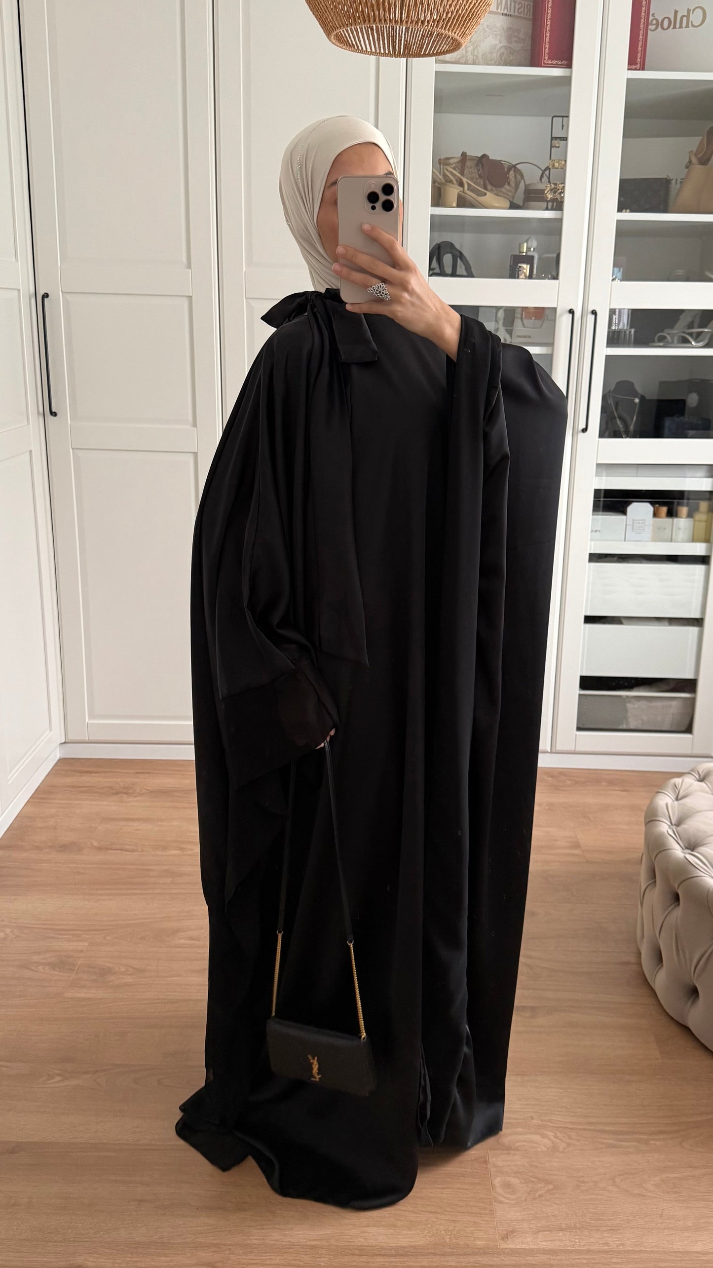 Abaya Papillon Satinée Noir SAÏRYS