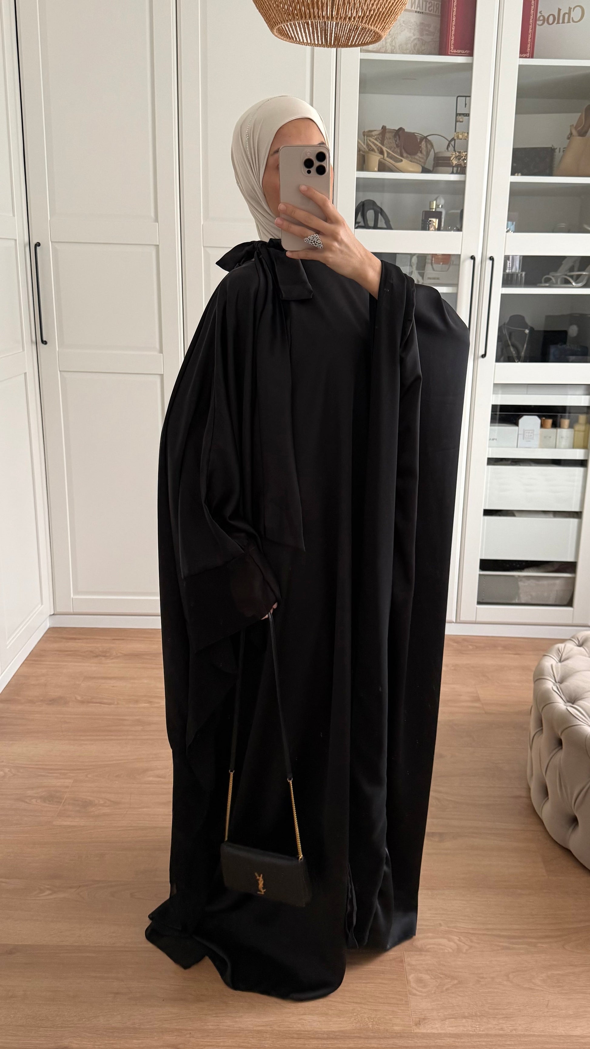 Abaya Papillon Satinée Noir SAÏRYS