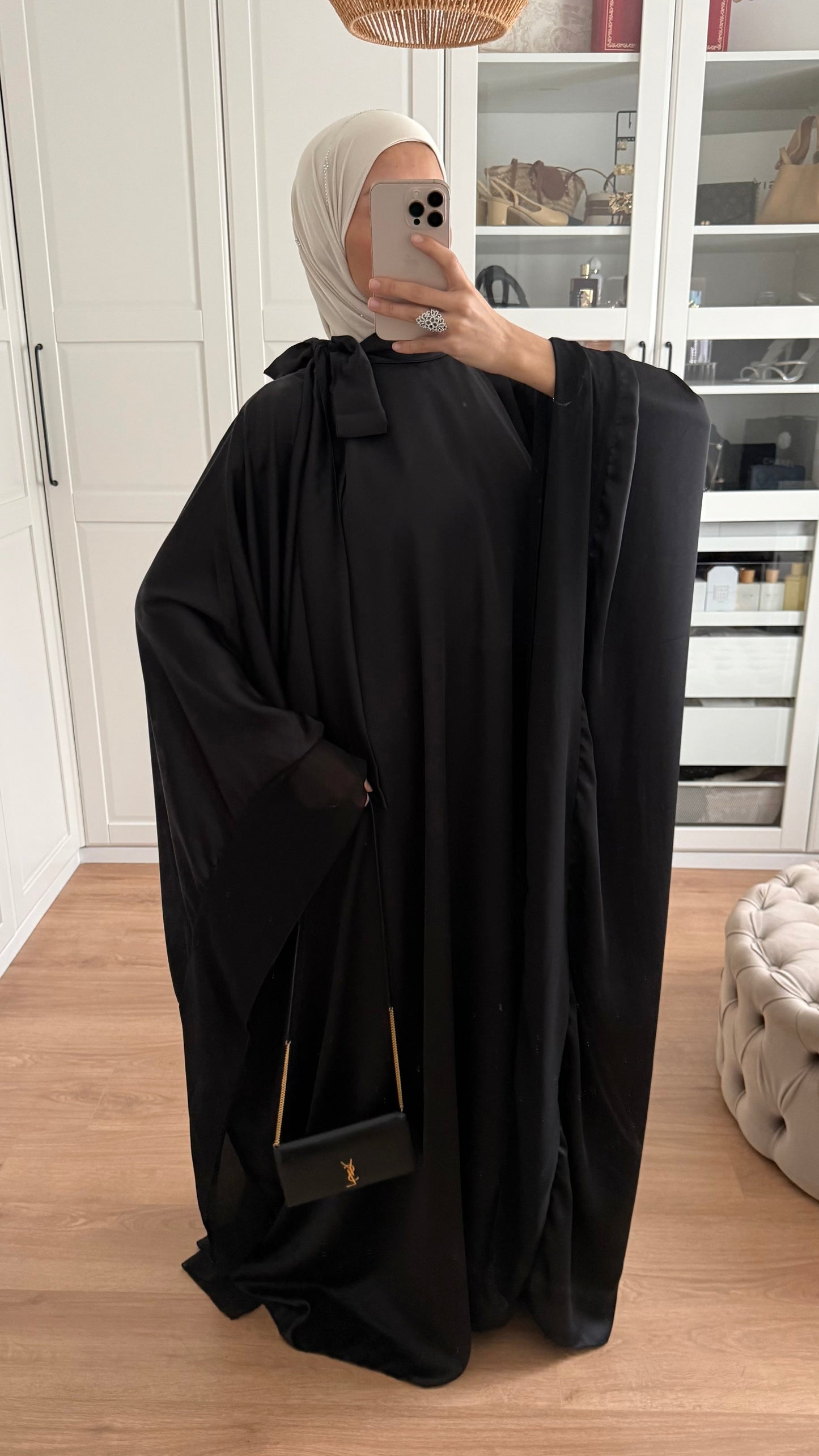 Abaya Papillon Satinée Noir SAÏRYS