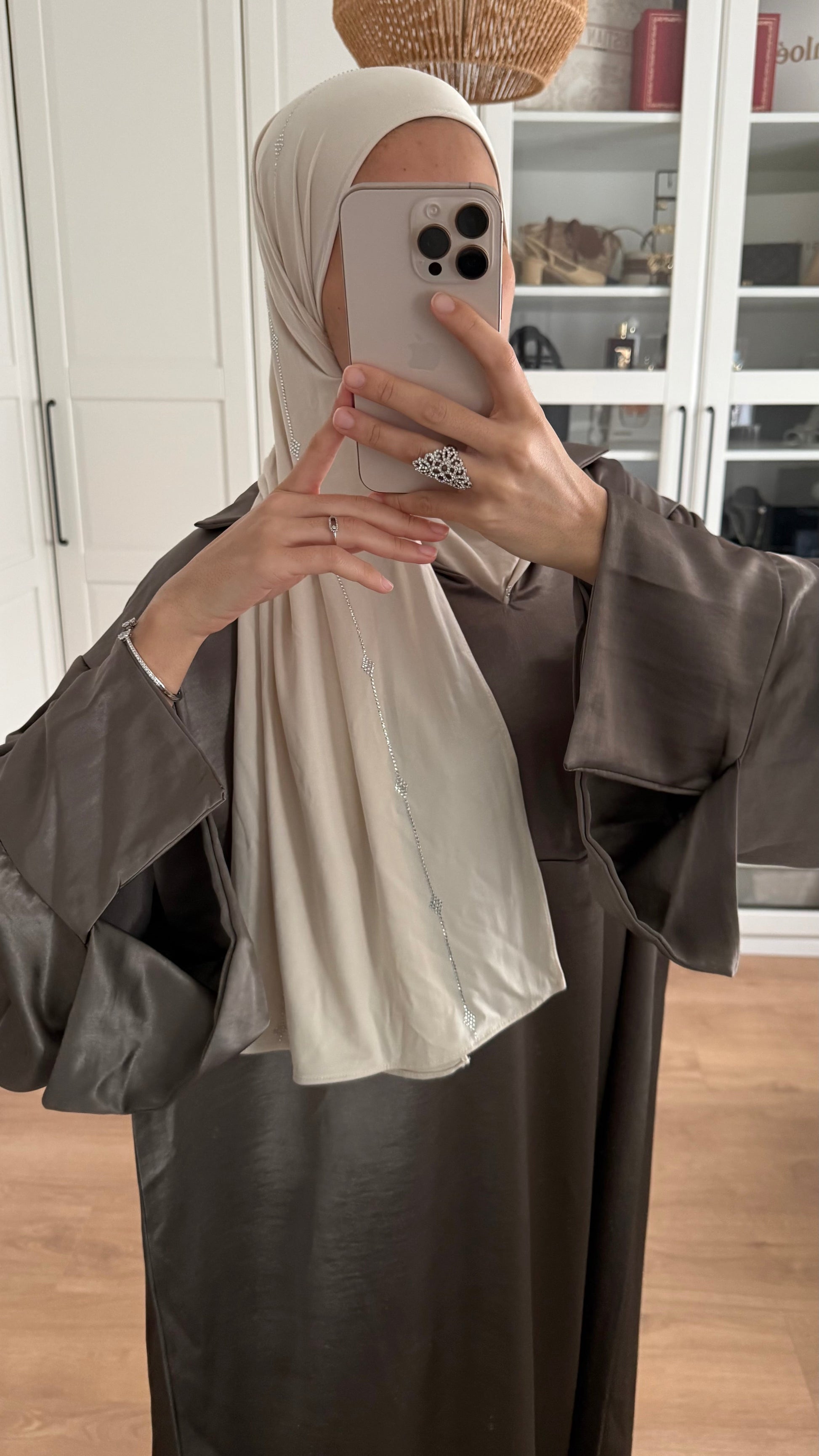 Abaya Satinée Taupe SAÏRYS
