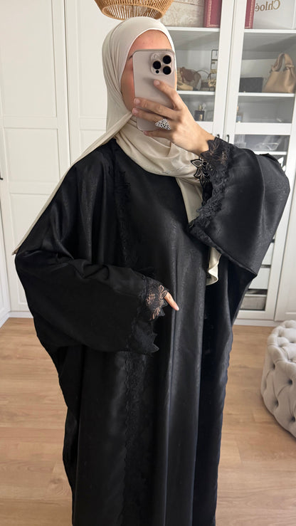 Ensemble Abaya Kimono Satiné avec Dentelle Noir SAÏRYS