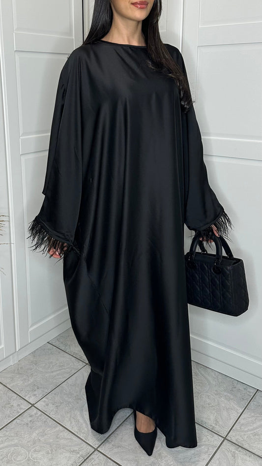 Abaya cintrée à plumes SAÏRYS