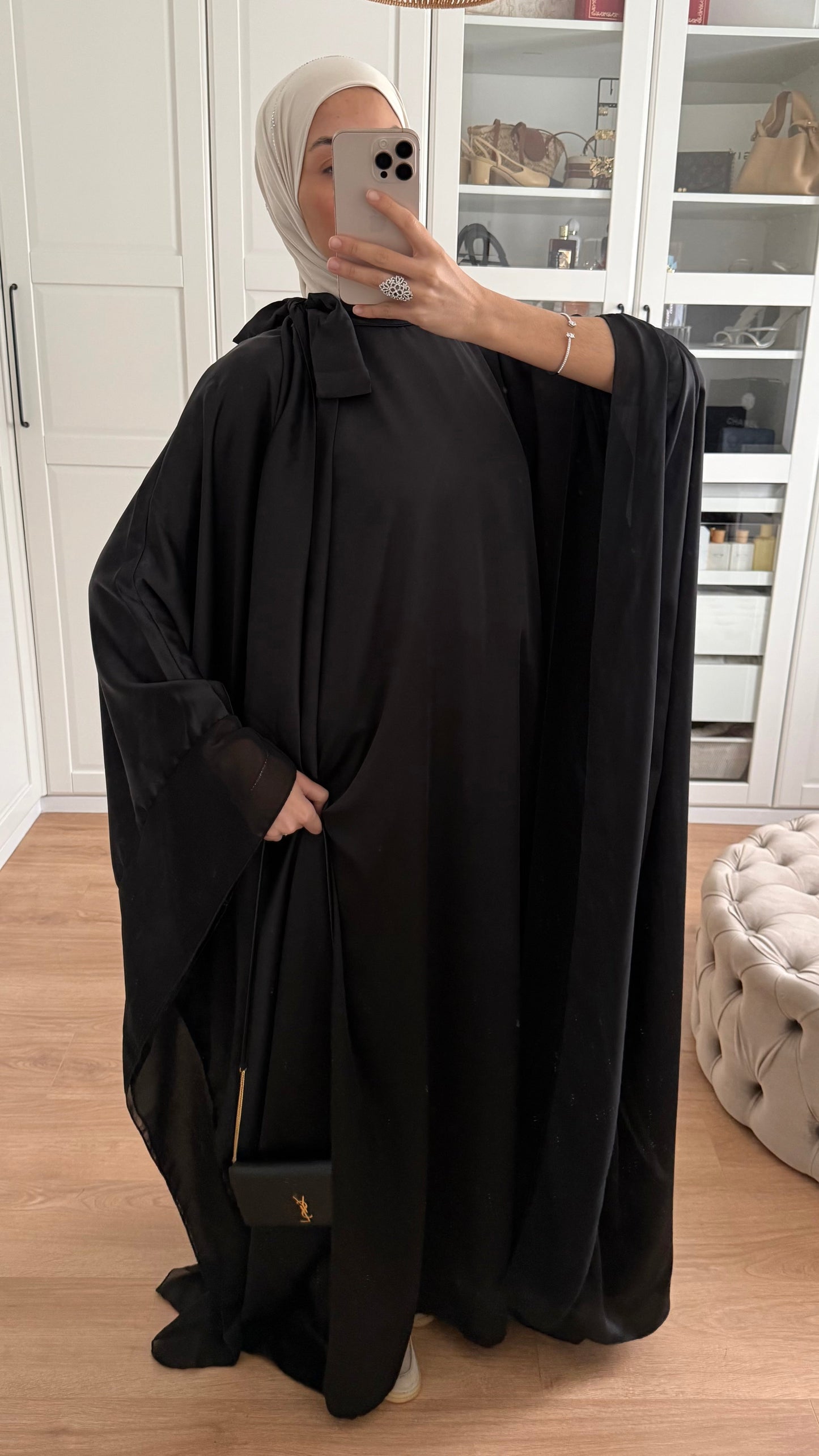 Abaya Papillon Satinée Noir SAÏRYS