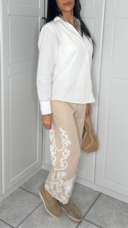 Pantalon beige brodé – Élégance décontractée en coton et lin - SAÏRYS
