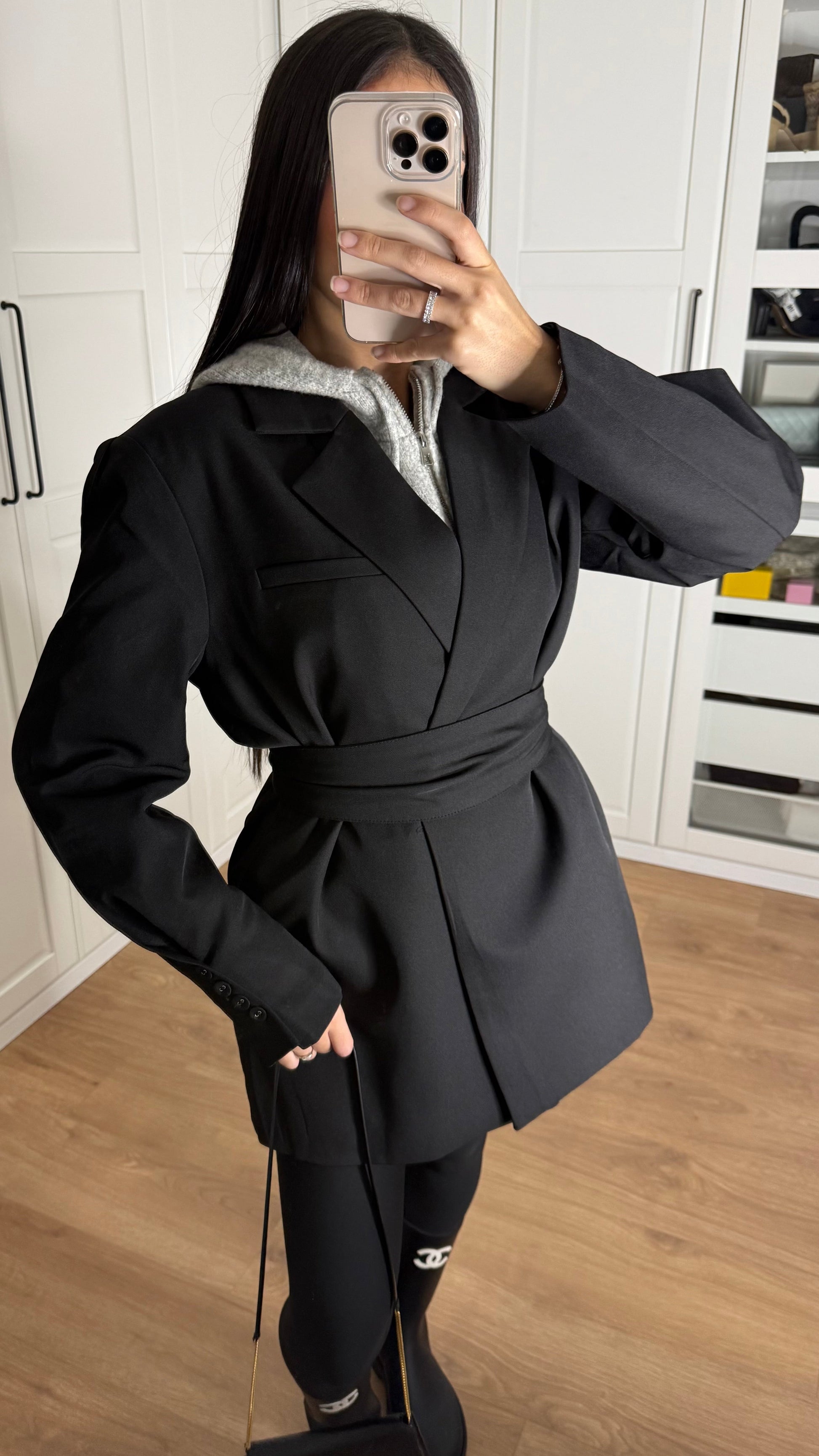 Blazer Oversize Noir Cintré à la Taille avec Ceinture SAÏRYS